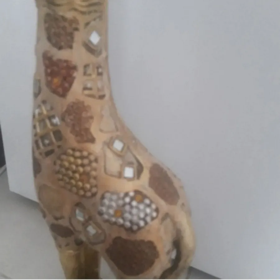 مجسمه/ تندیس زرافه