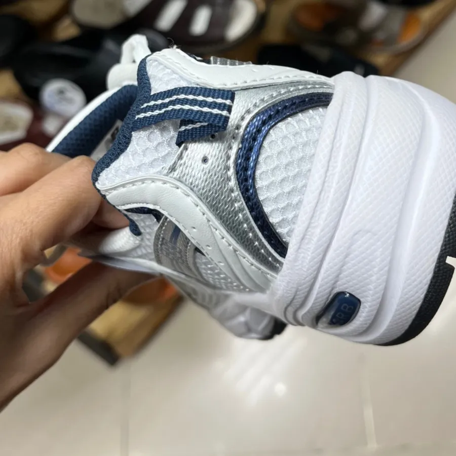کفش new balance