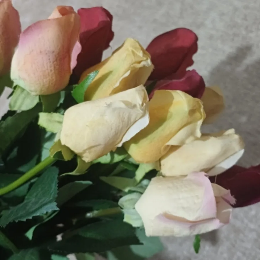 شاخه گل مصنوعی