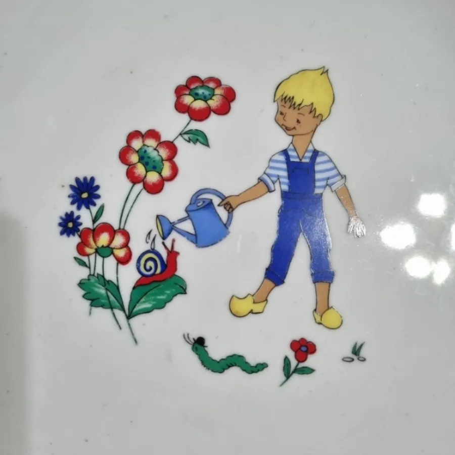 دیوارکوب اتاق کودک