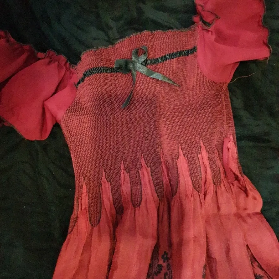 پیراهن پرنسسی گاث زرشکی
