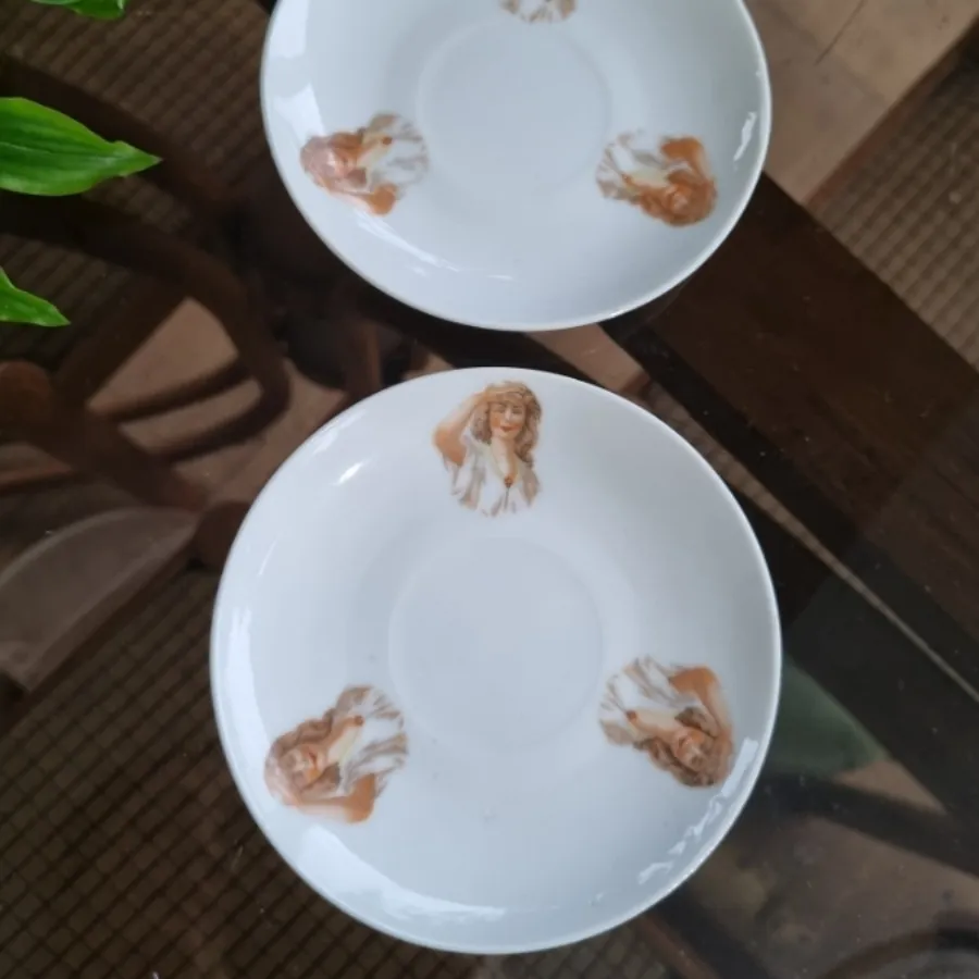 نعلبکی دکوری