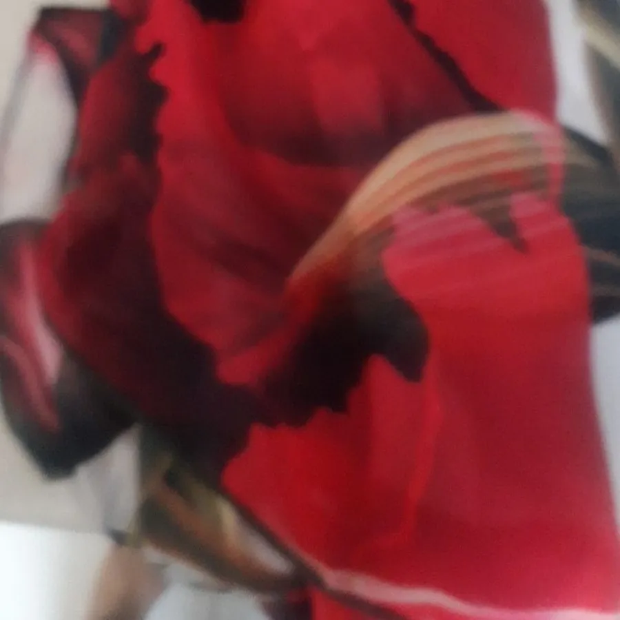 روسری گلسرخی بزرگ