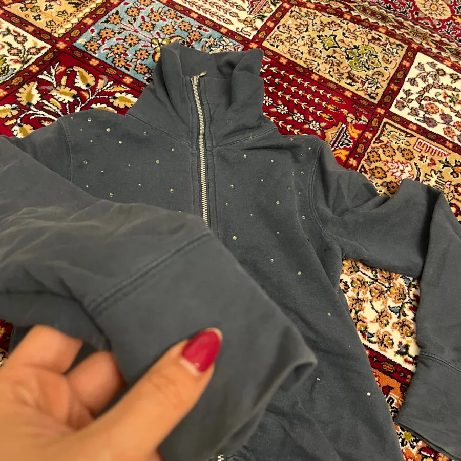 سوییشرت دخترانه نگین دار