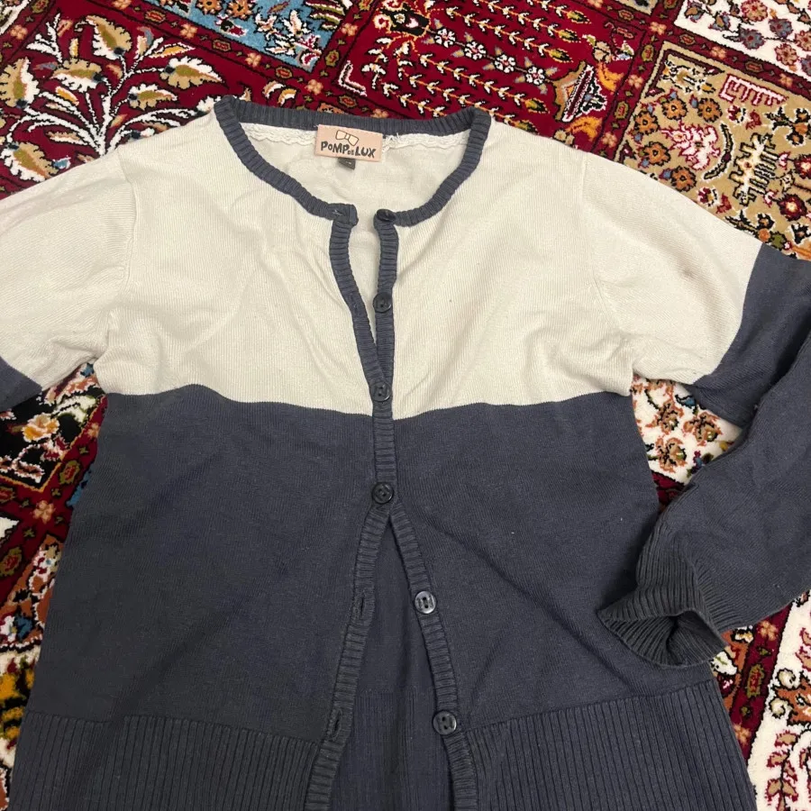 سوییشرت سفید طوسی