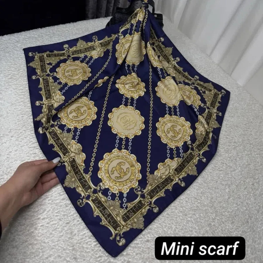 مینی اسکارف