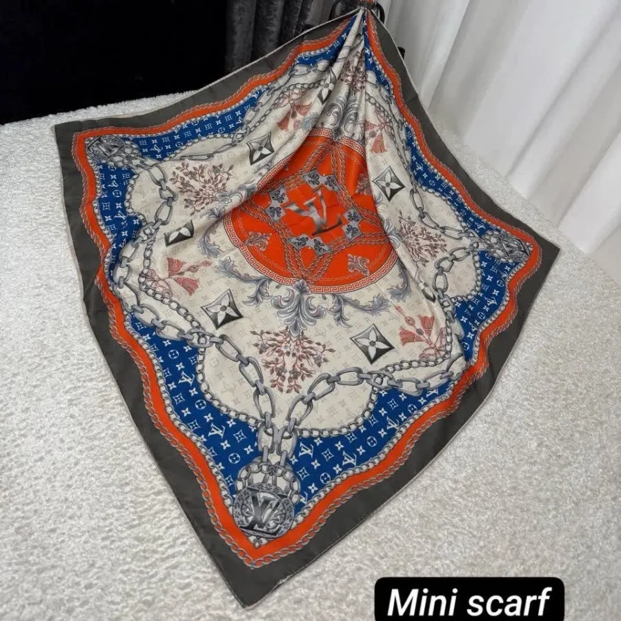 مینی اسکارف