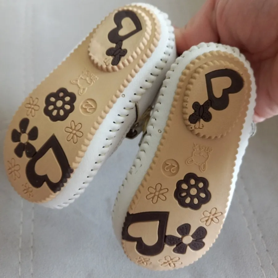 کفش دخترونه