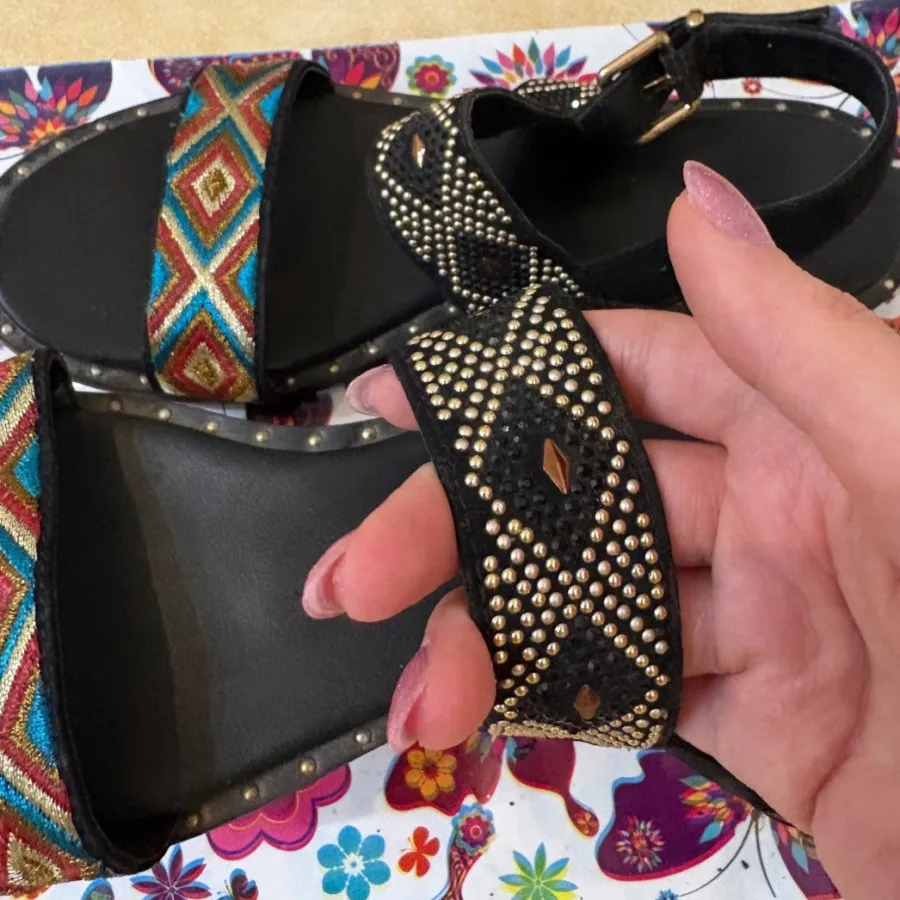 کفش تابستانه ی ترک