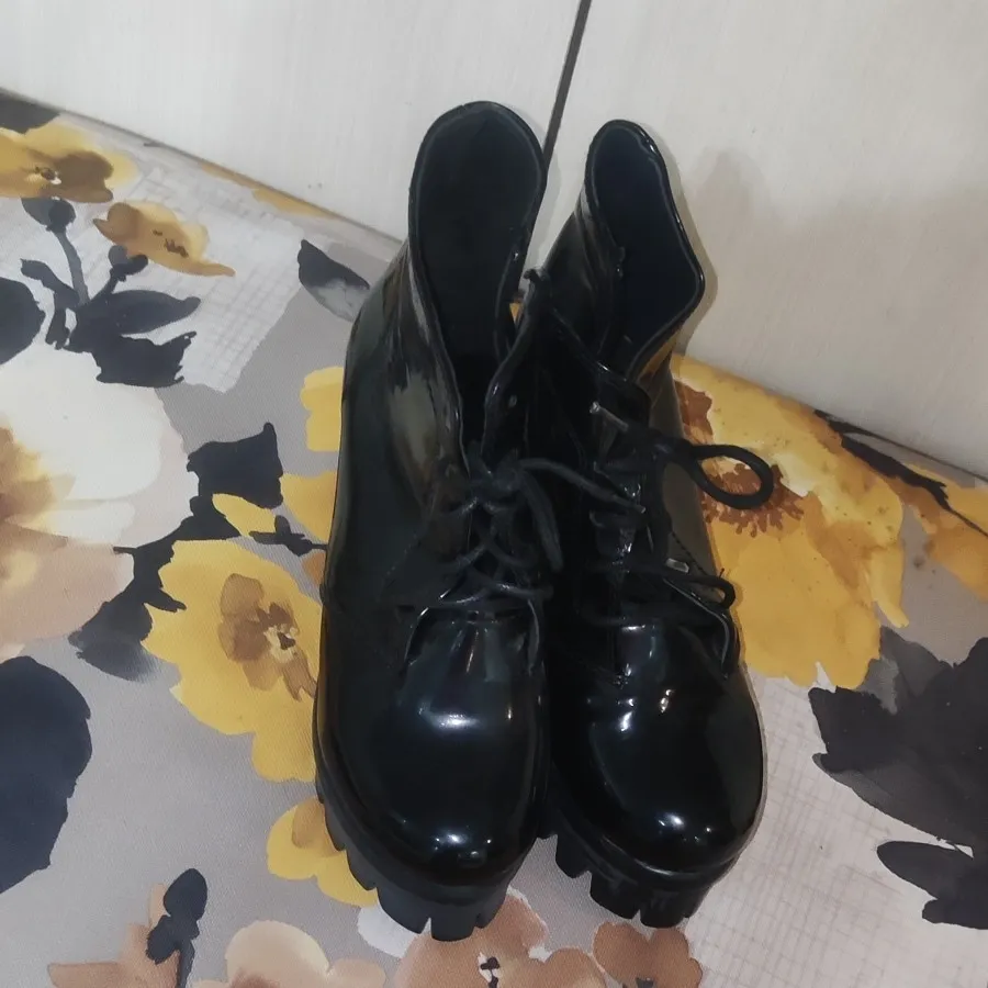 بوت باربی مشکی خارجی