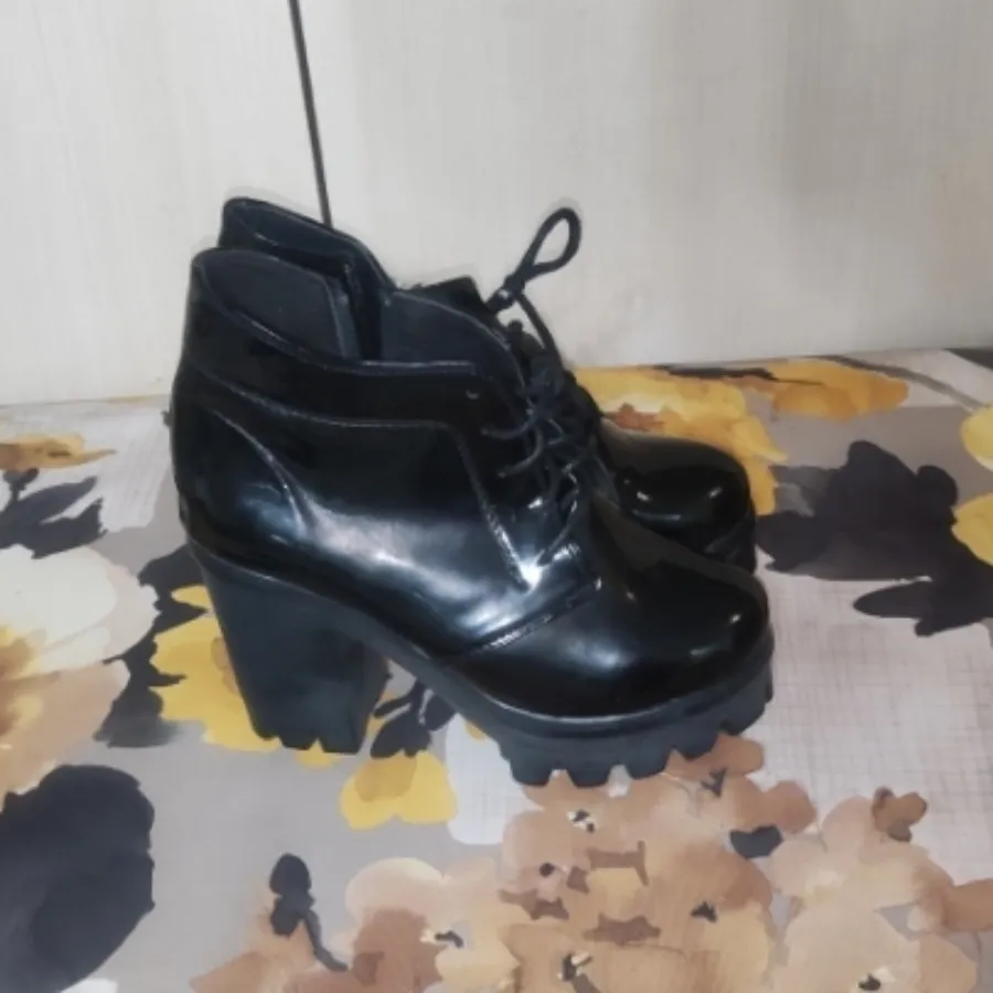 بوت باربی مشکی