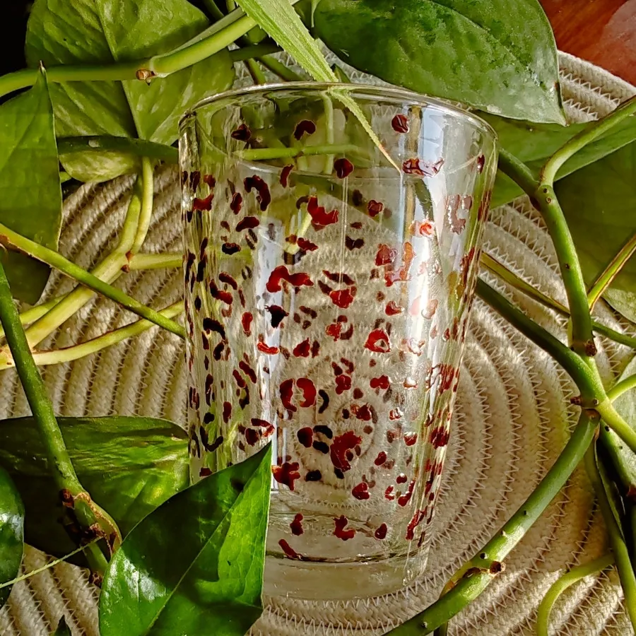 ماگ شیشه ای پلنگی ?