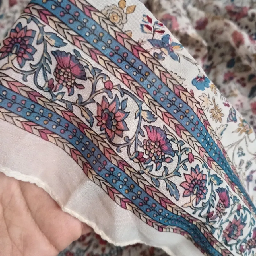 روسری حریر