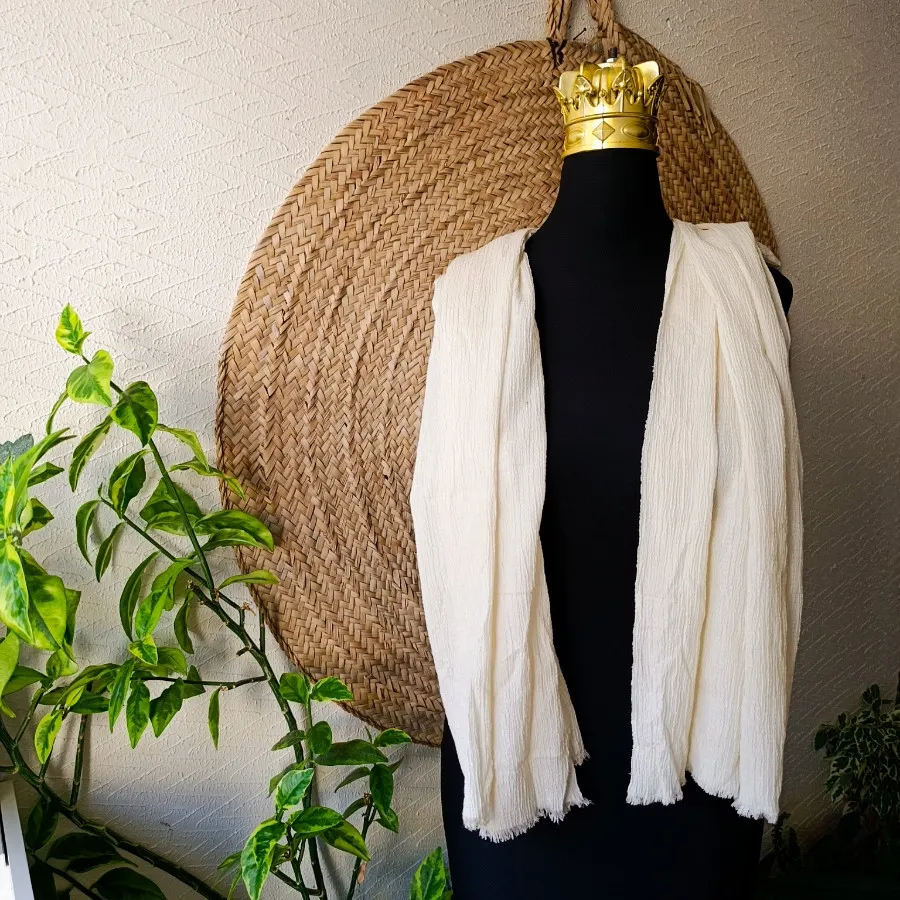 شال سفید شیری