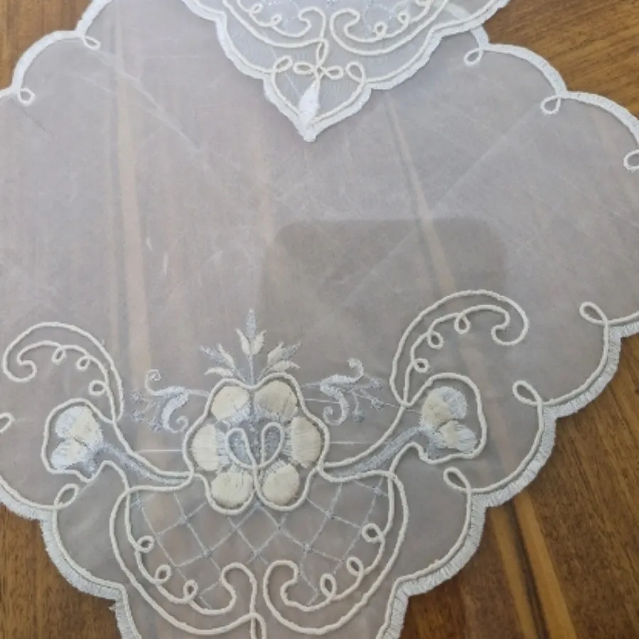 رومیزی قدیمی