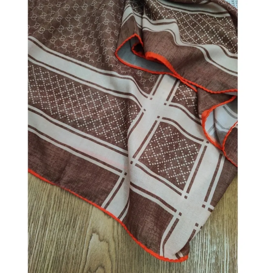 روسری گوچی