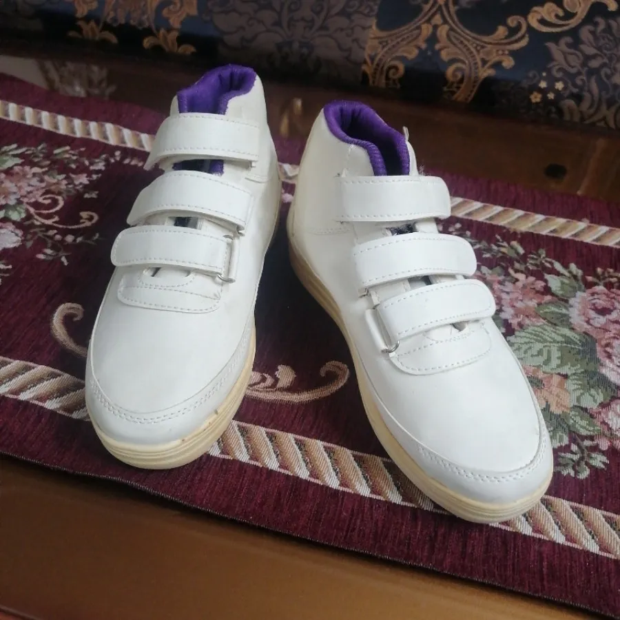 کتونی بچگانه لاگوست