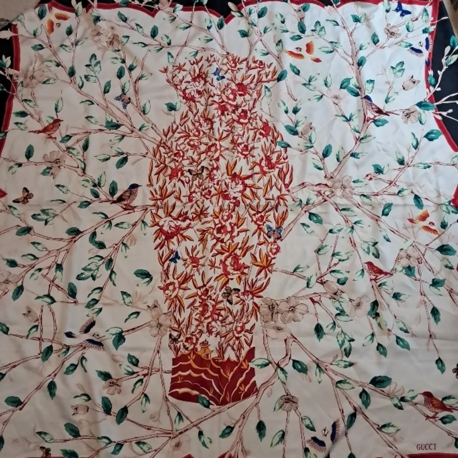 روسری فرانسوی