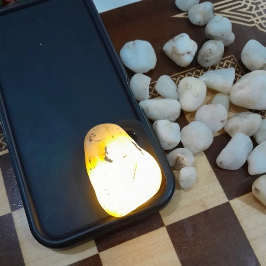 سنگ عقیق سفید شفاف