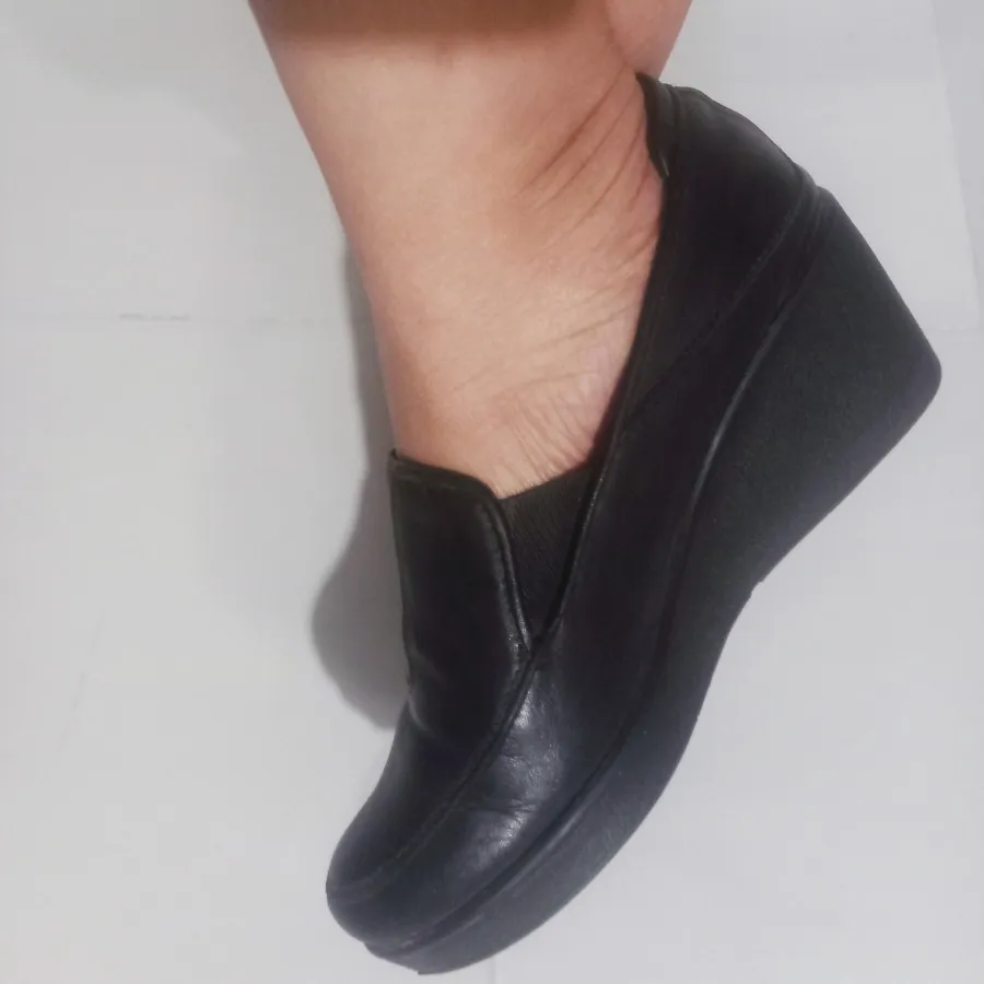کفش چرم زنونه