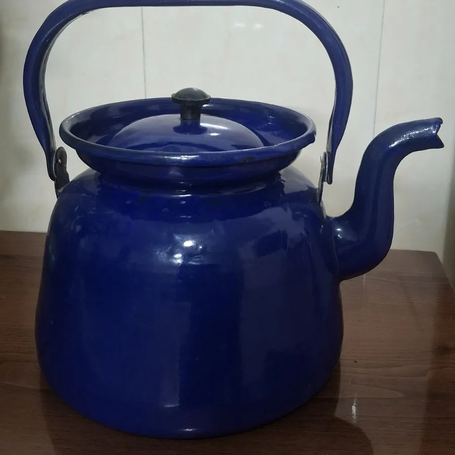 کتری لعابی قدیمی