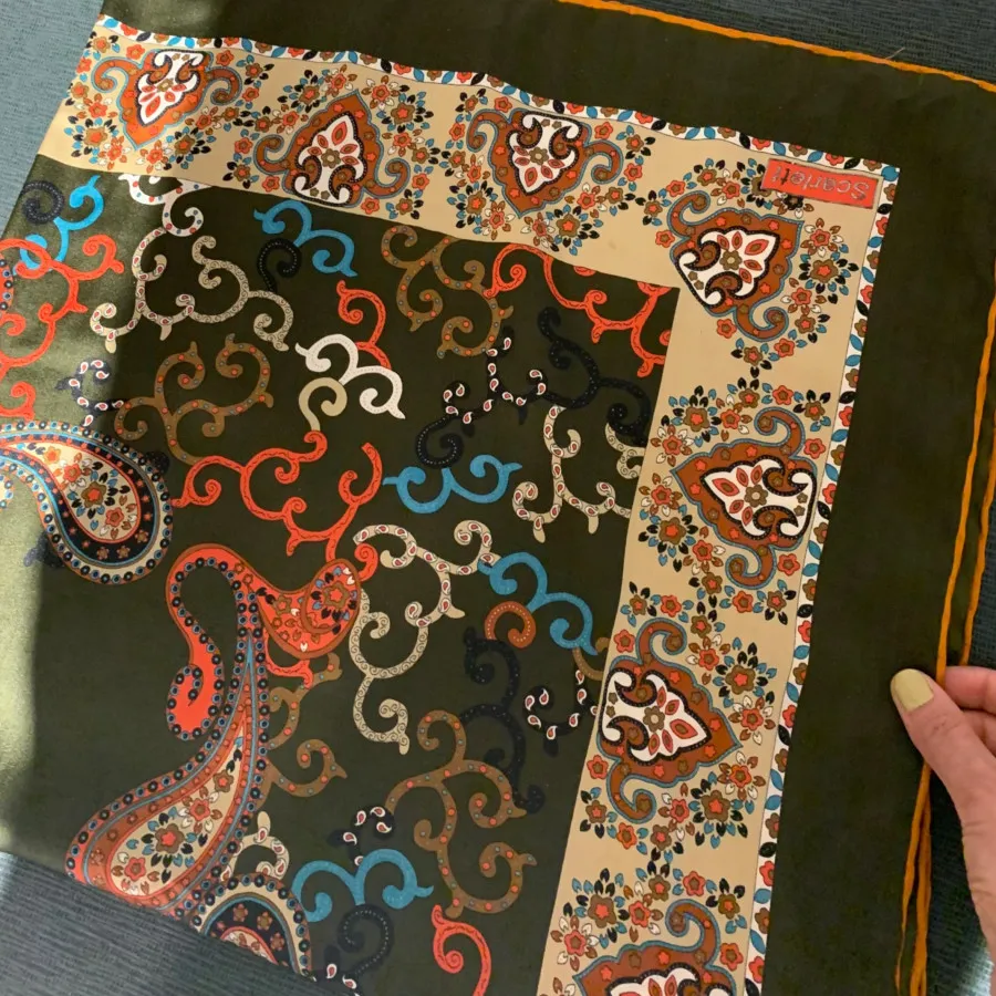 روسری زنانه حراجی