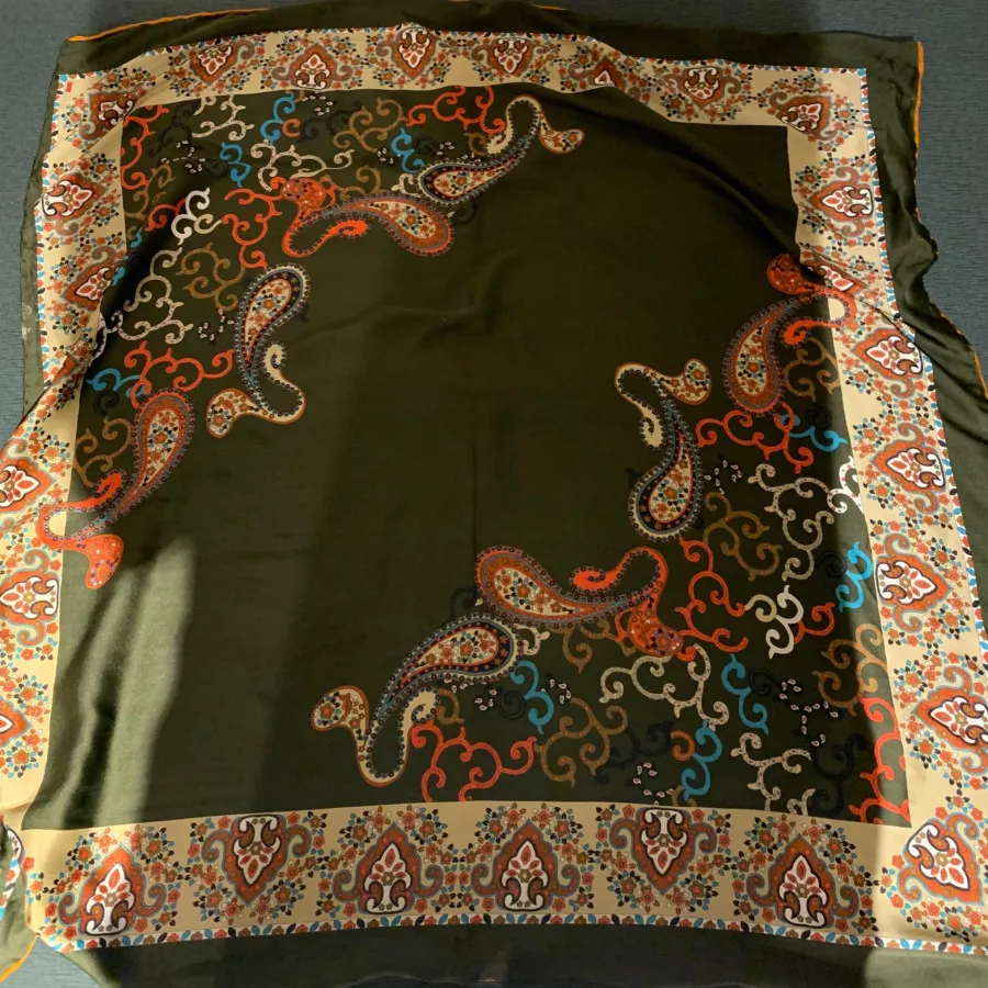 روسری زنانه حراجی