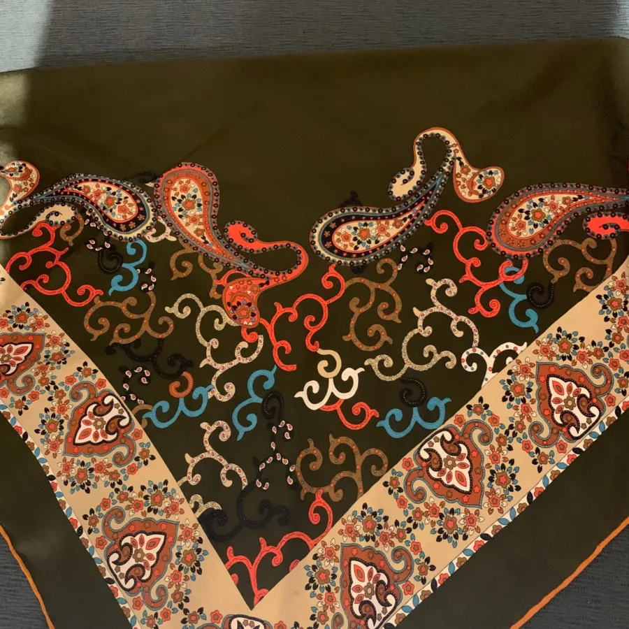 روسری زنانه حراجی