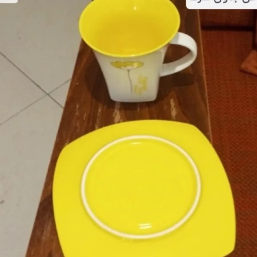 فنجان و نعلبکی طرح گل