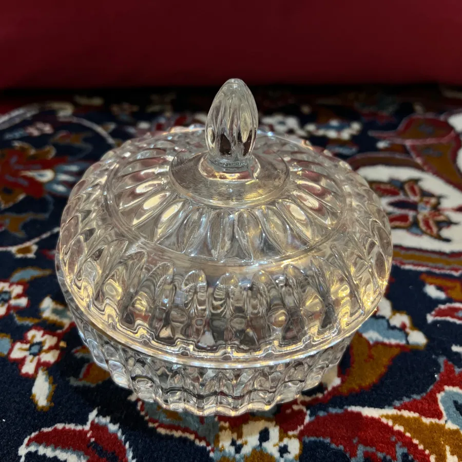 قندان و شکلات خوری
