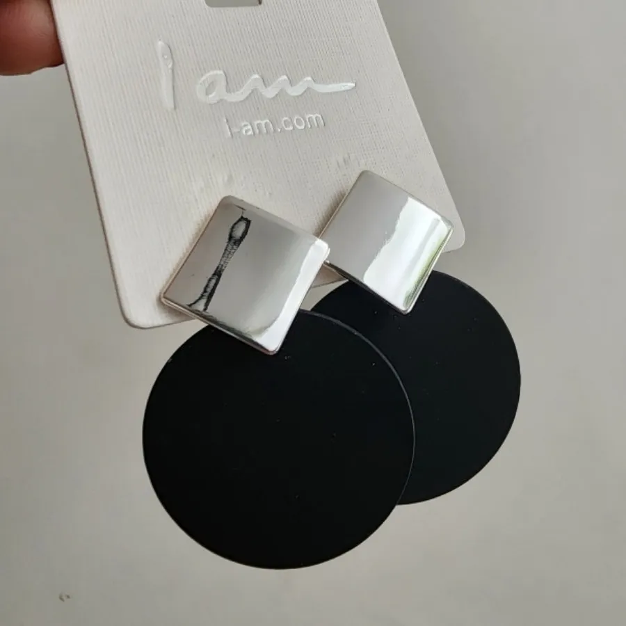 گوشواره برند Iam