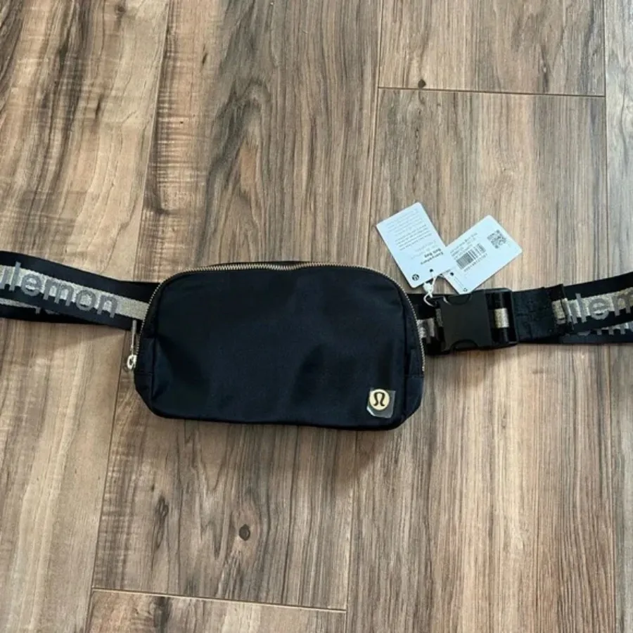 کیف لولولمون Lululemon