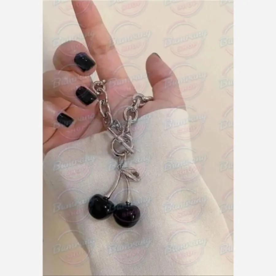 گردنبند طرح گیلاس جذاب