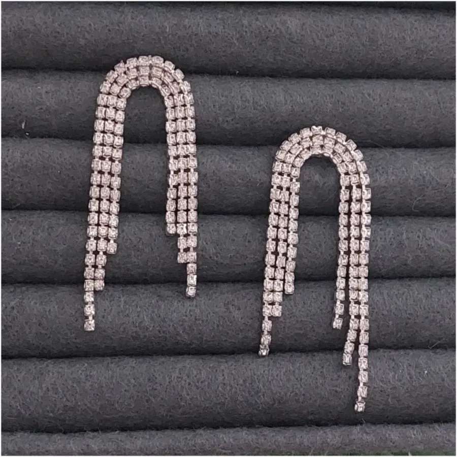 گوشواره آویز خمیده