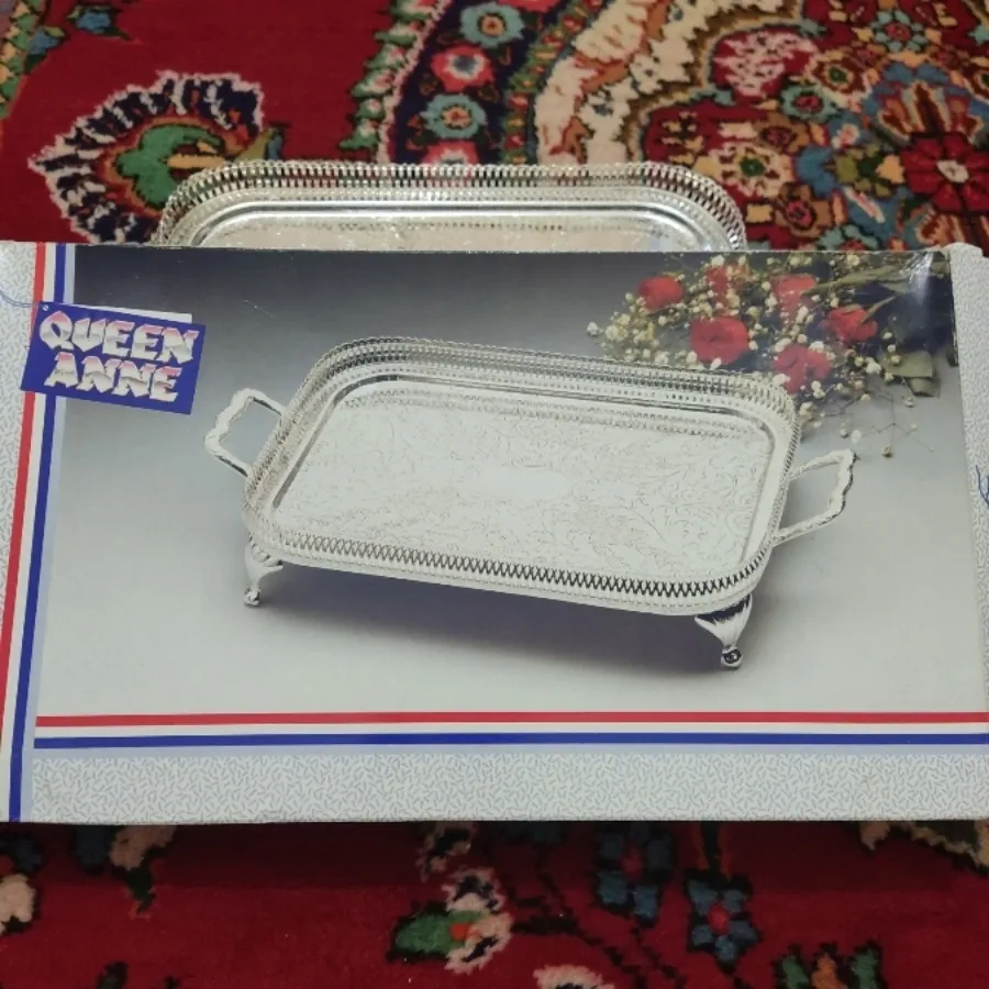 سینی پایه دار انگلیسی