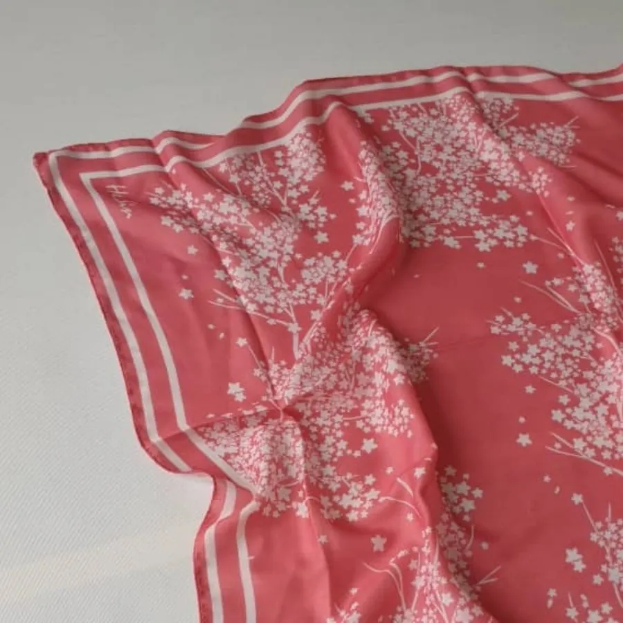 مینی اسکارف