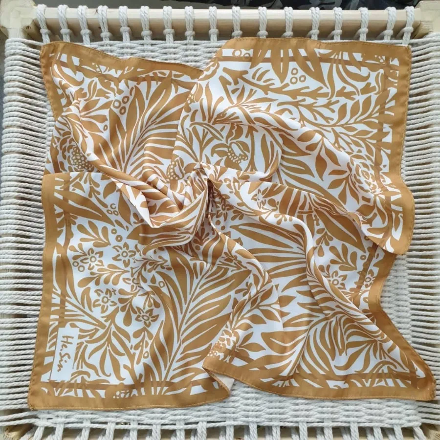 مینی اسکارف