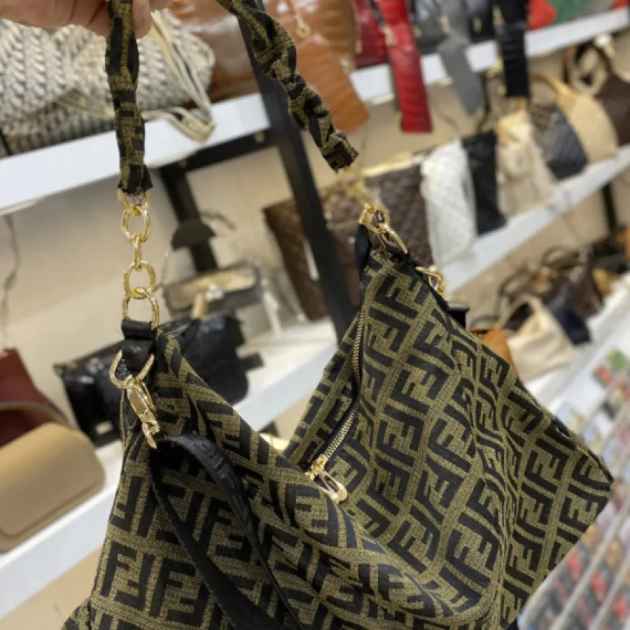 کیف فندی