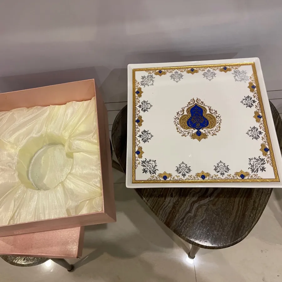 شیرینی خوری هوم کینگ