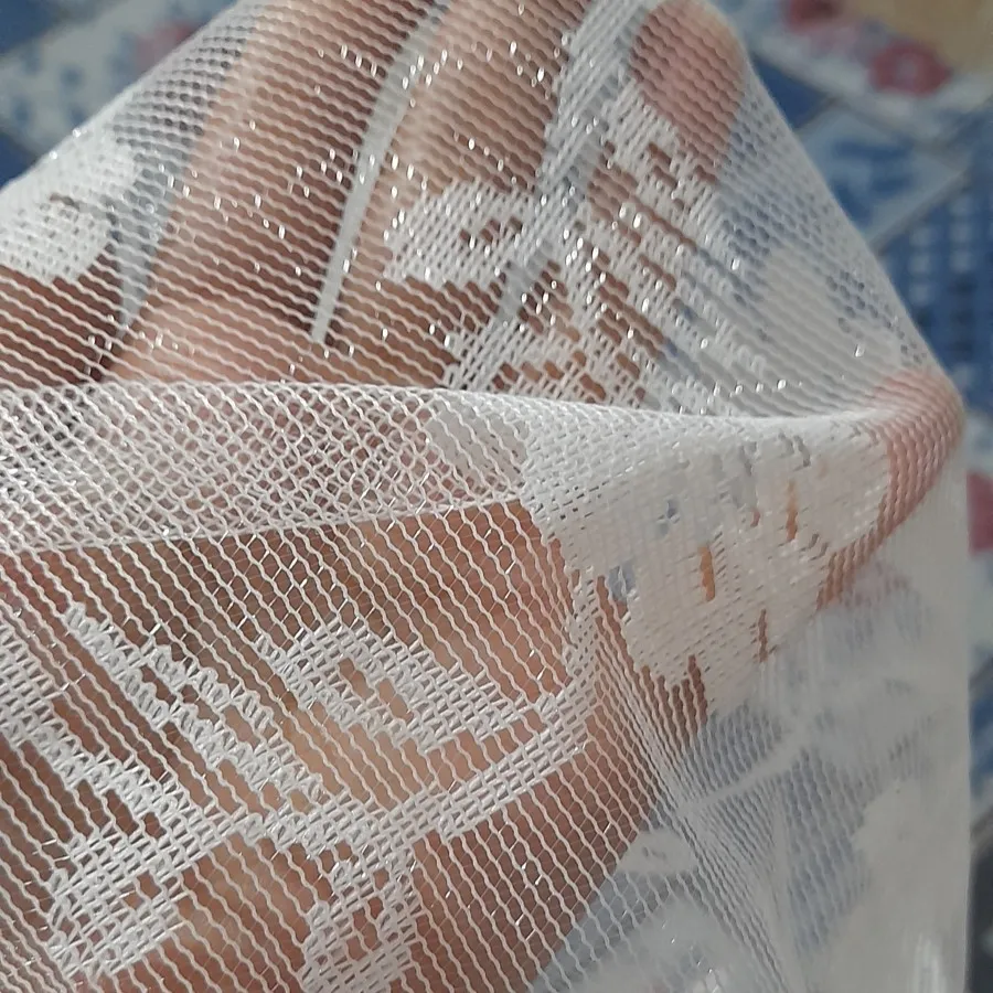 رومیزی مربع تور یک در یک