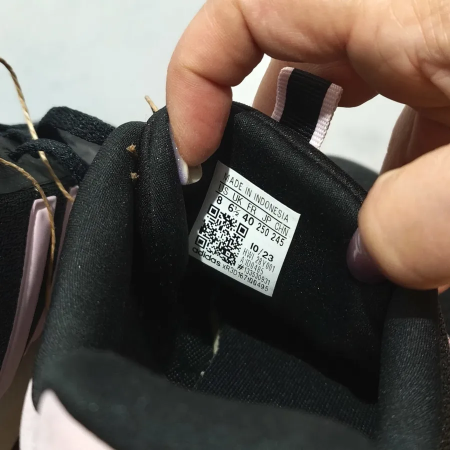 کتونی آدیداس اصل