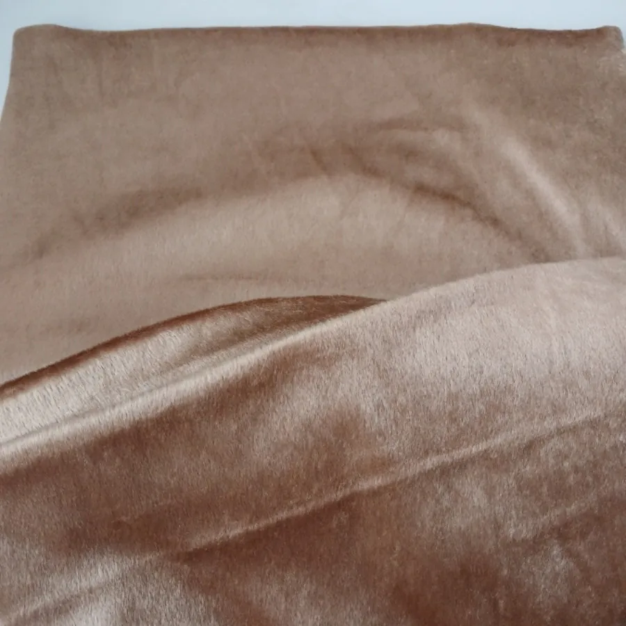 پارچه مخمل کرمی