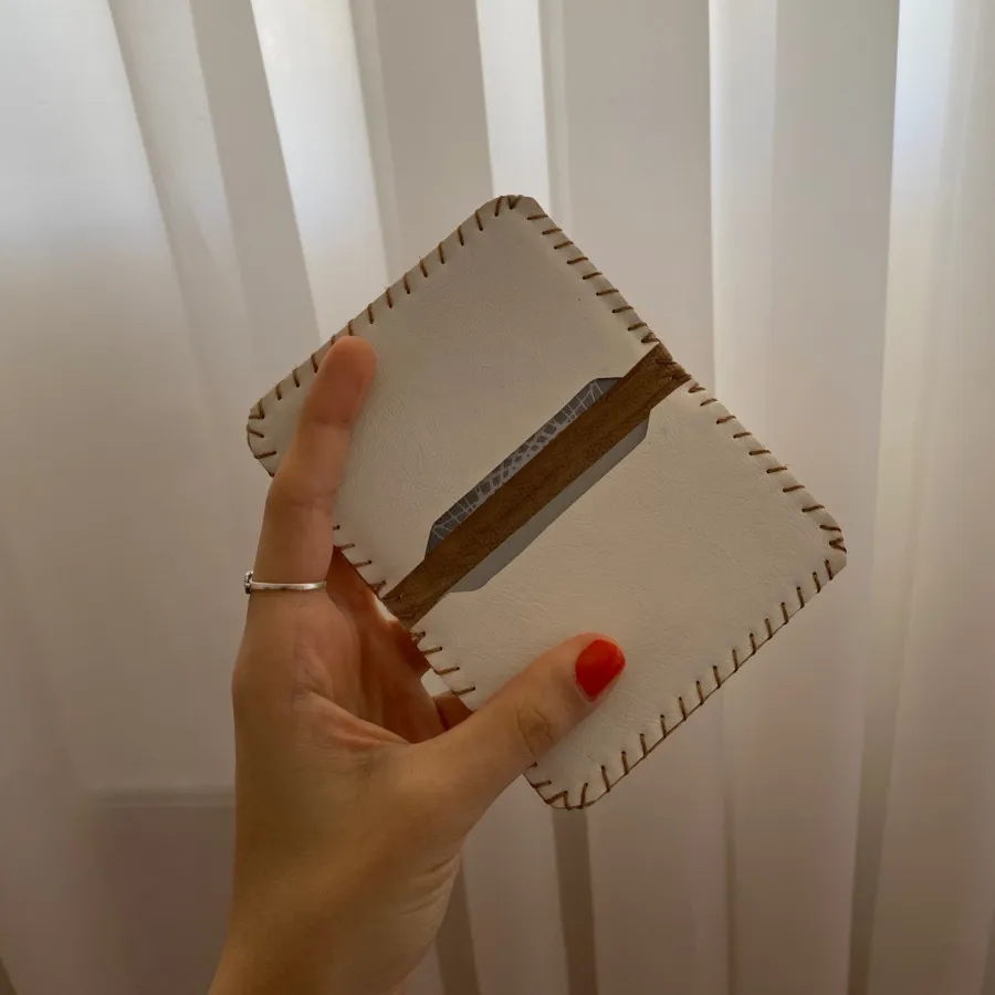 جاکارتی سفید?