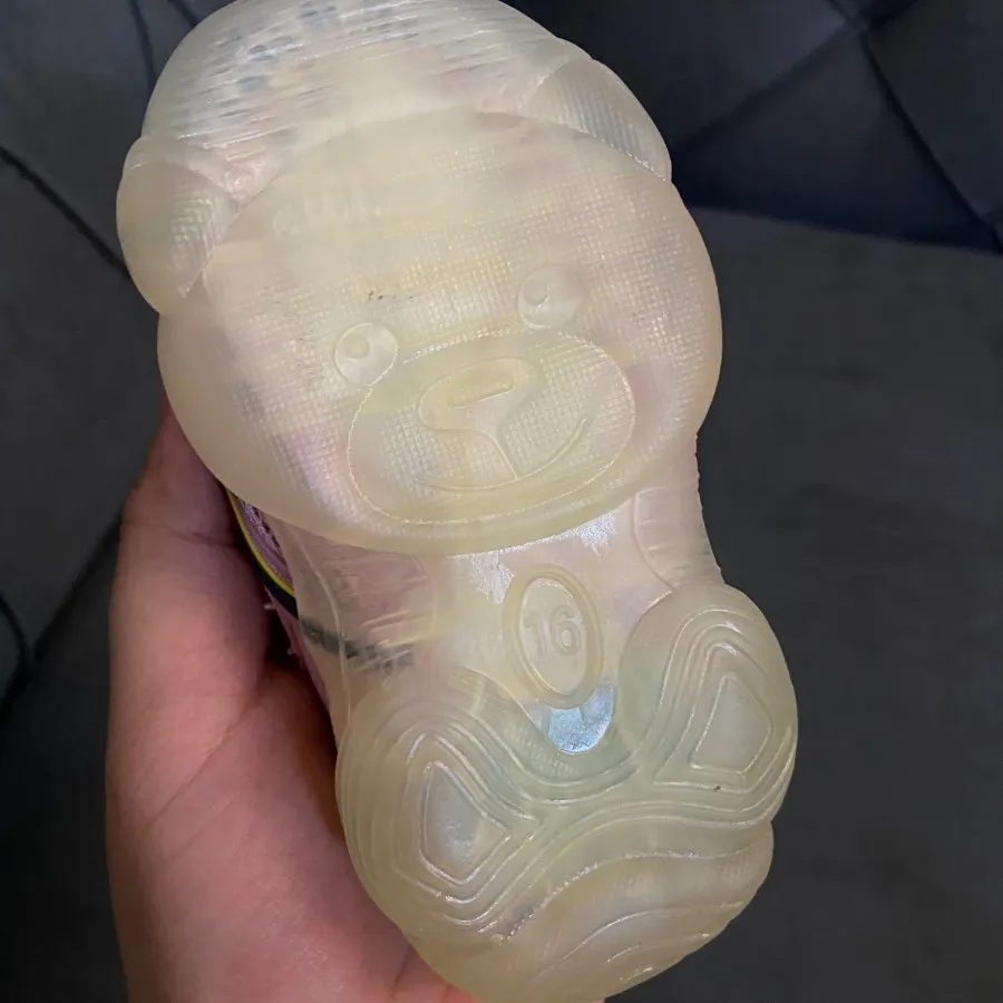 کفش نوری بچگانه