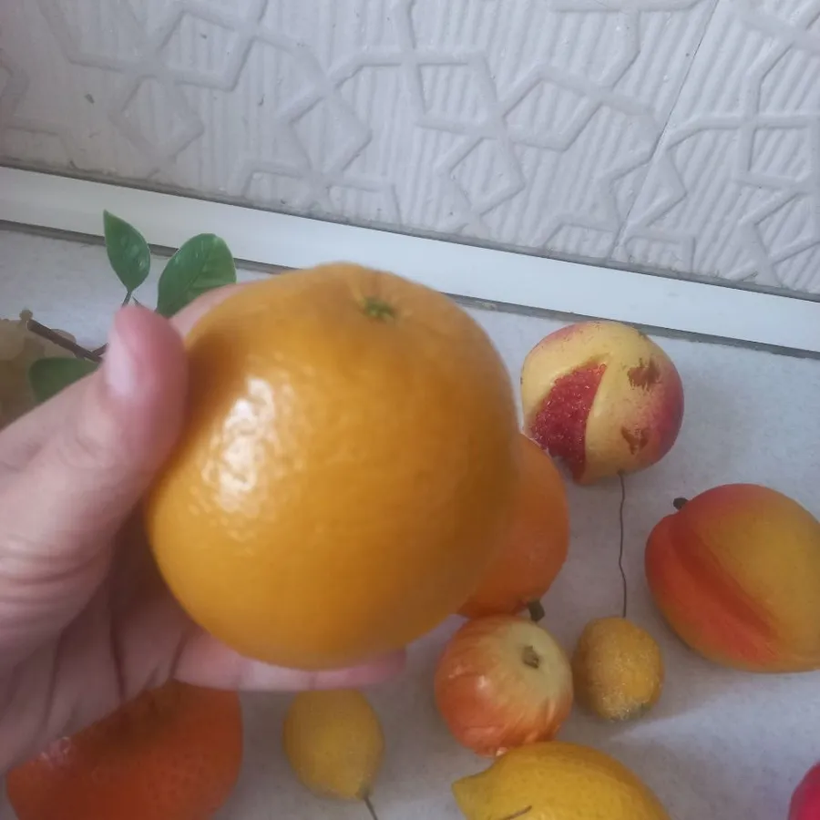 میوه مصنوعی (پلاستیکی)