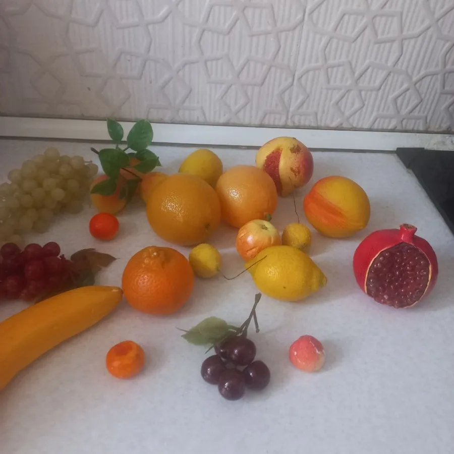 میوه مصنوعی (پلاستیکی)