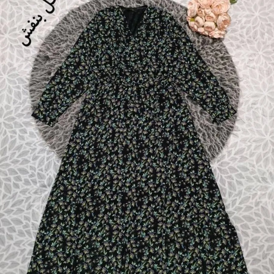 پیراهن گل دار بنفش