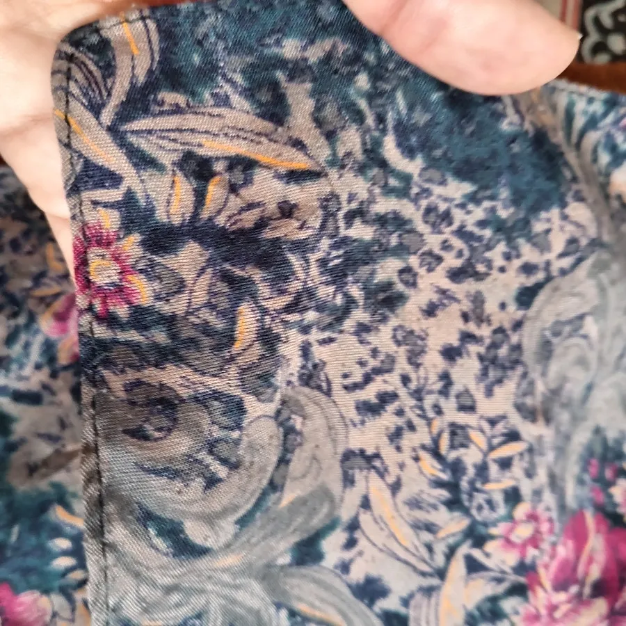 روسری متوسط