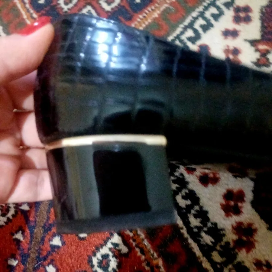 کفش ورنی