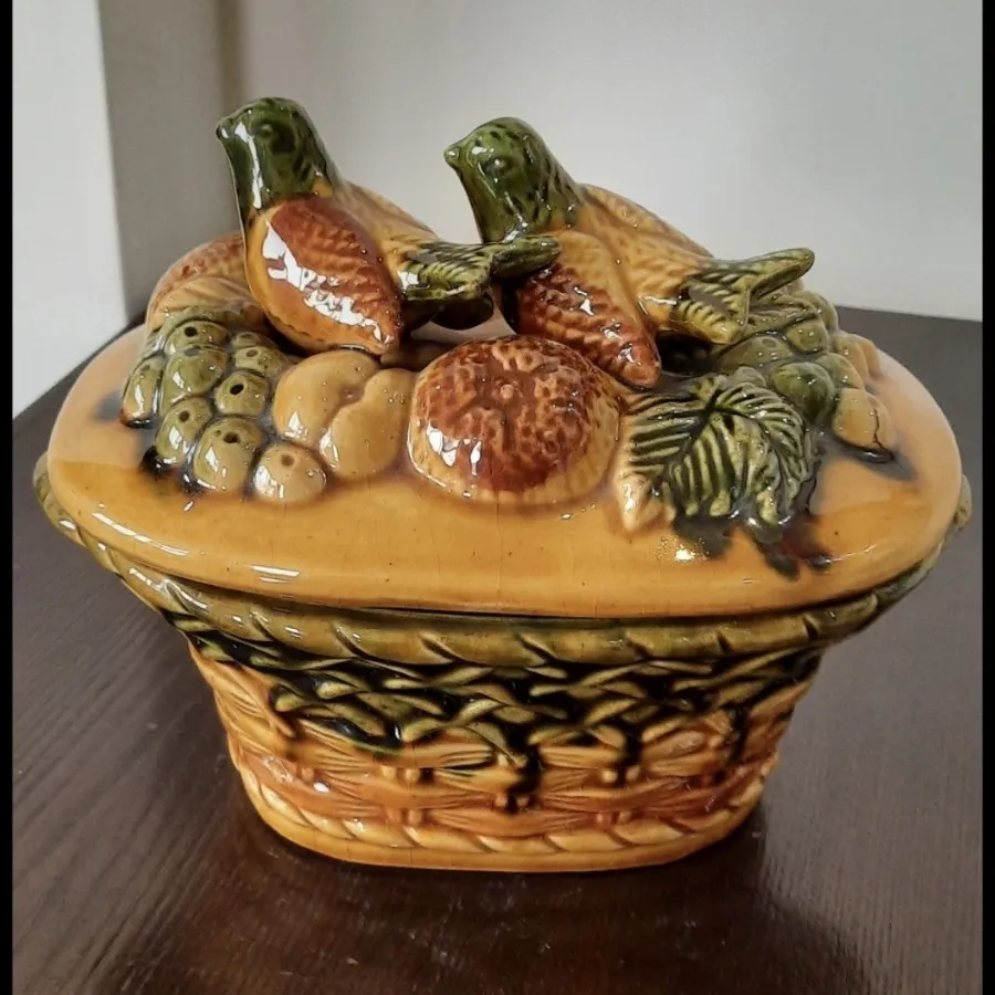 شکلاتخوری قدیمی